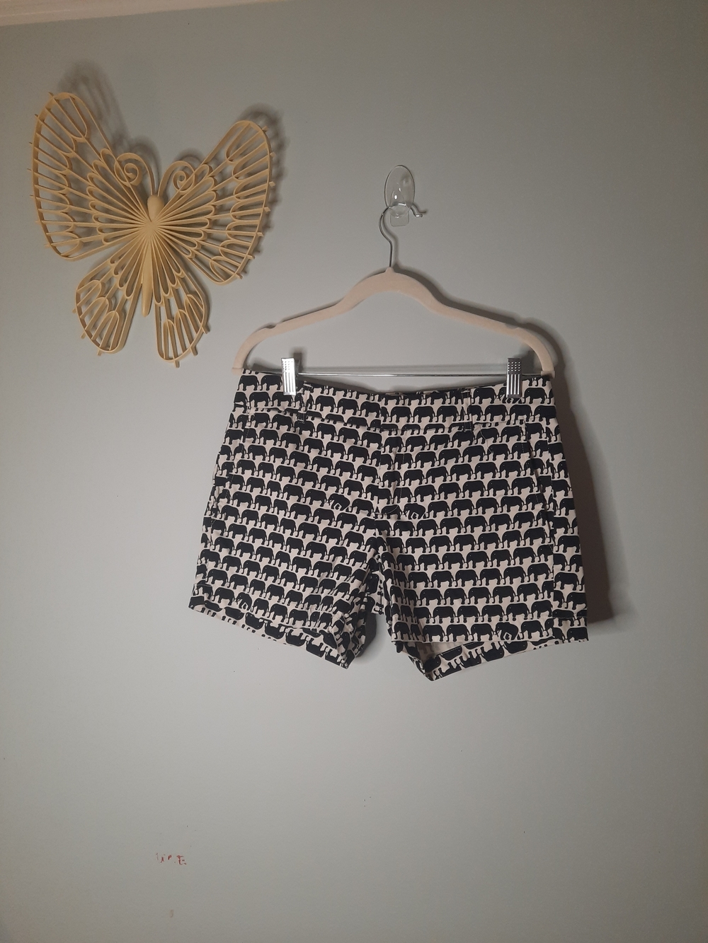 Banana Republic Sz 2, Navy and Cream Elephant, Millie Collection Print Shorts, - Picture 2 of 5